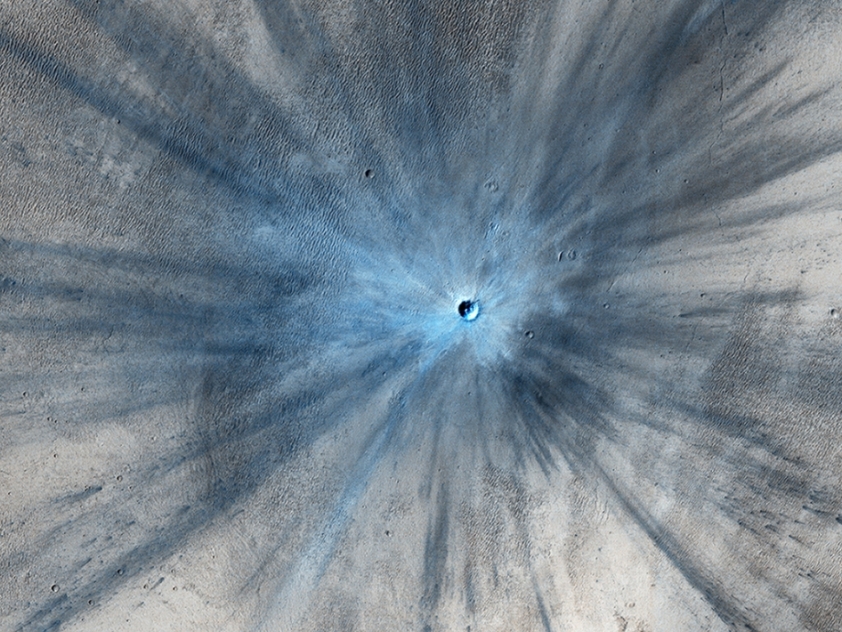 Superbe photo du cratère martien ! © NASA:JPL-Caltech:Univ. of Arizona