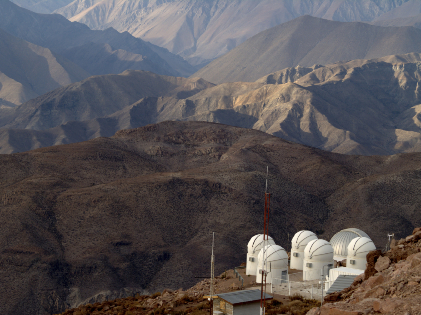 Super télescope dans les Andes, au Chili@TimAbbott_iStock_