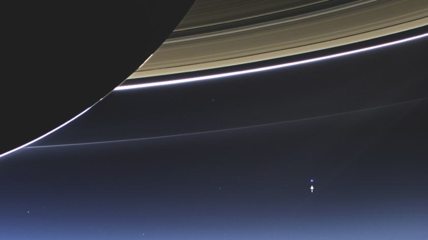 La Terre vue de Saturne par Cassini