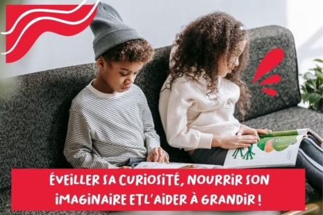 Enfants qui lisent un magazine