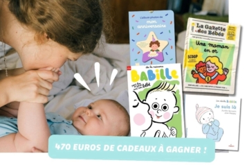 Maman qui embrasse les pieds de son bébé concours fête des mères 2026