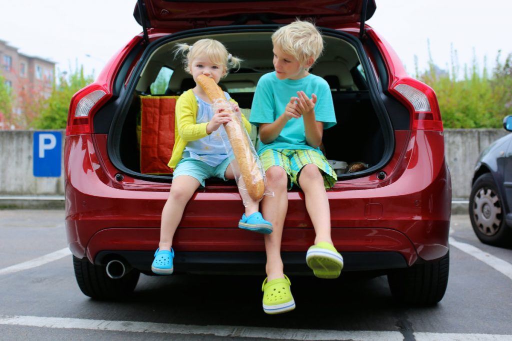 Occuper les enfants en voiture